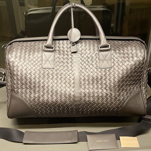 Medium Intrecciato Duffle
Bottega Veneta - Picture 15 of 16